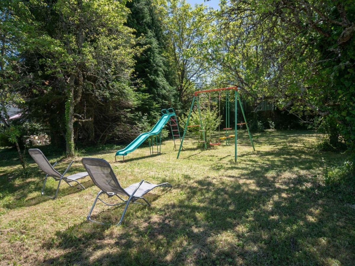 Quaint Holiday Home In Payzac With Garden Esterno foto